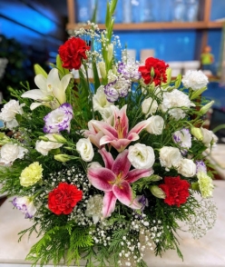 Centro de flor fresca variada funeral